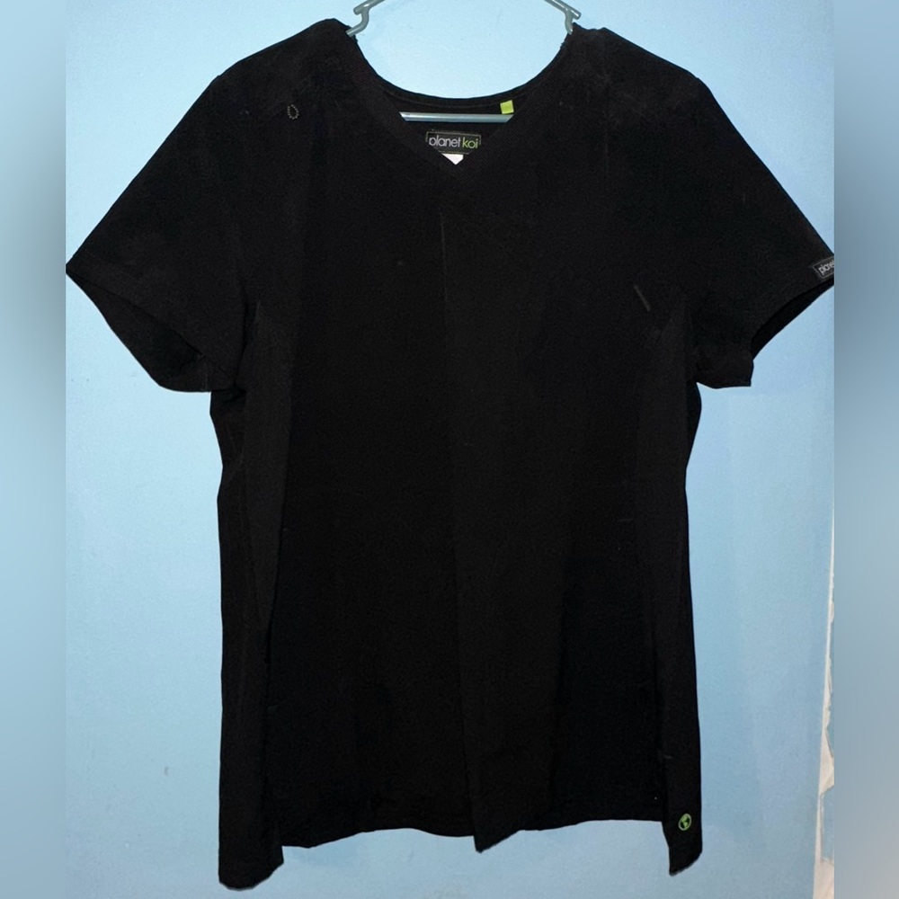 Planet Koi Women’s Large Black Scrub Top